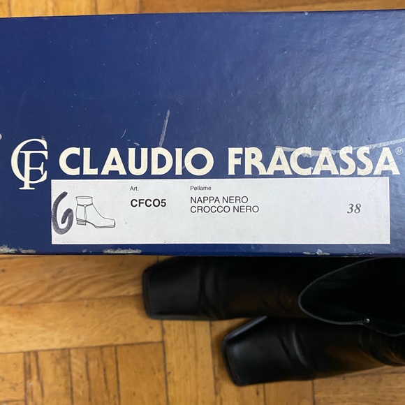 Black leather ankle boots - Picture 8 of 10